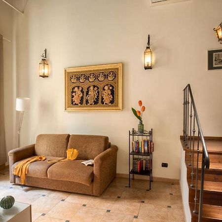 Cappellari Apartments - Campo De' Fiori Рим Екстер'єр фото