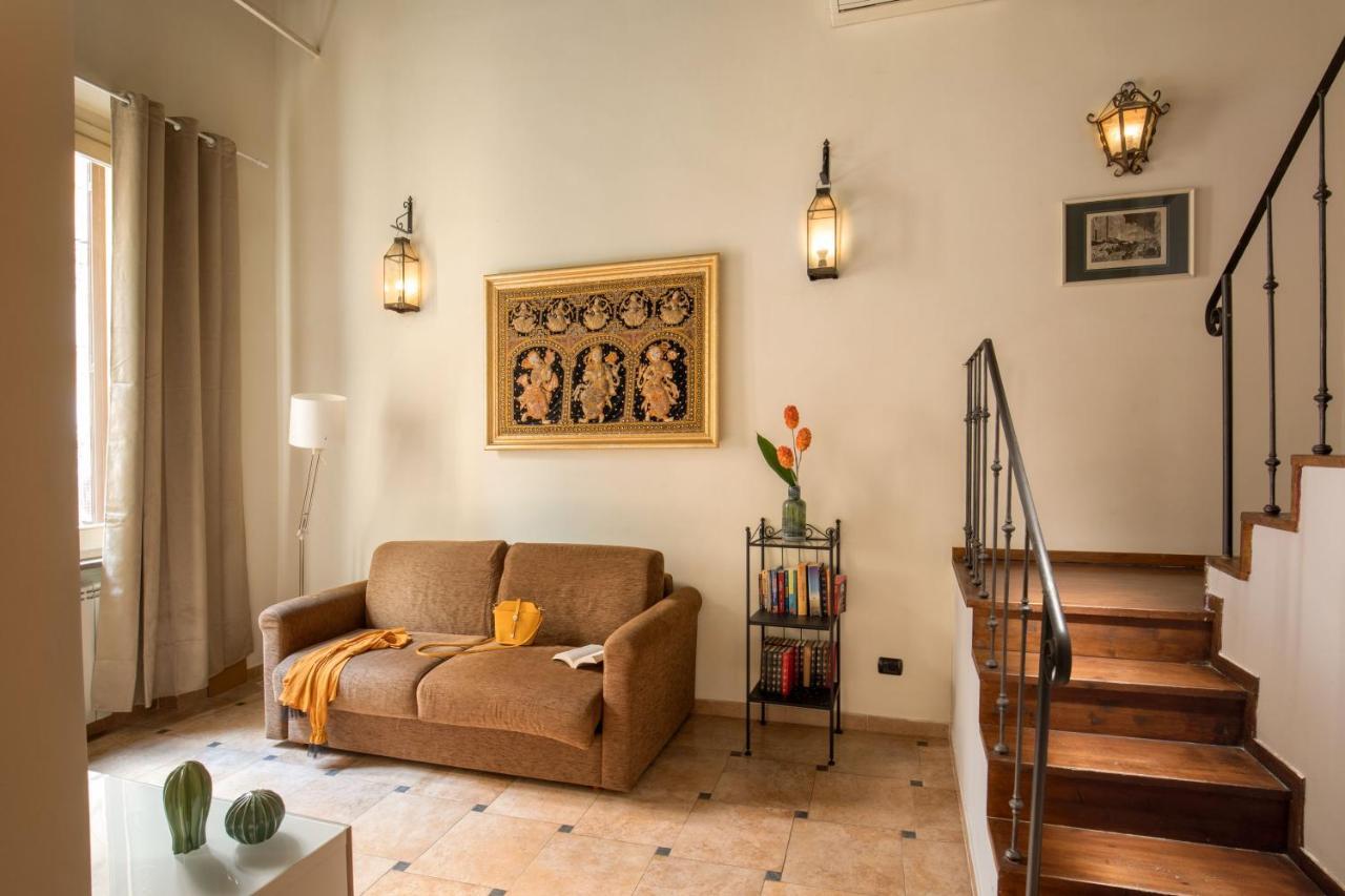 Cappellari Apartments - Campo De' Fiori Рим Екстер'єр фото