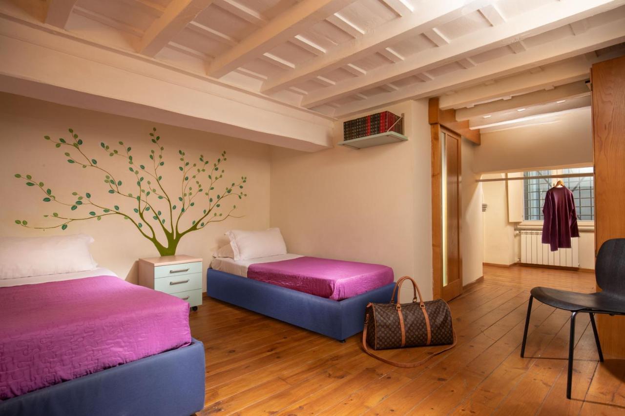 Cappellari Apartments - Campo De' Fiori Рим Екстер'єр фото