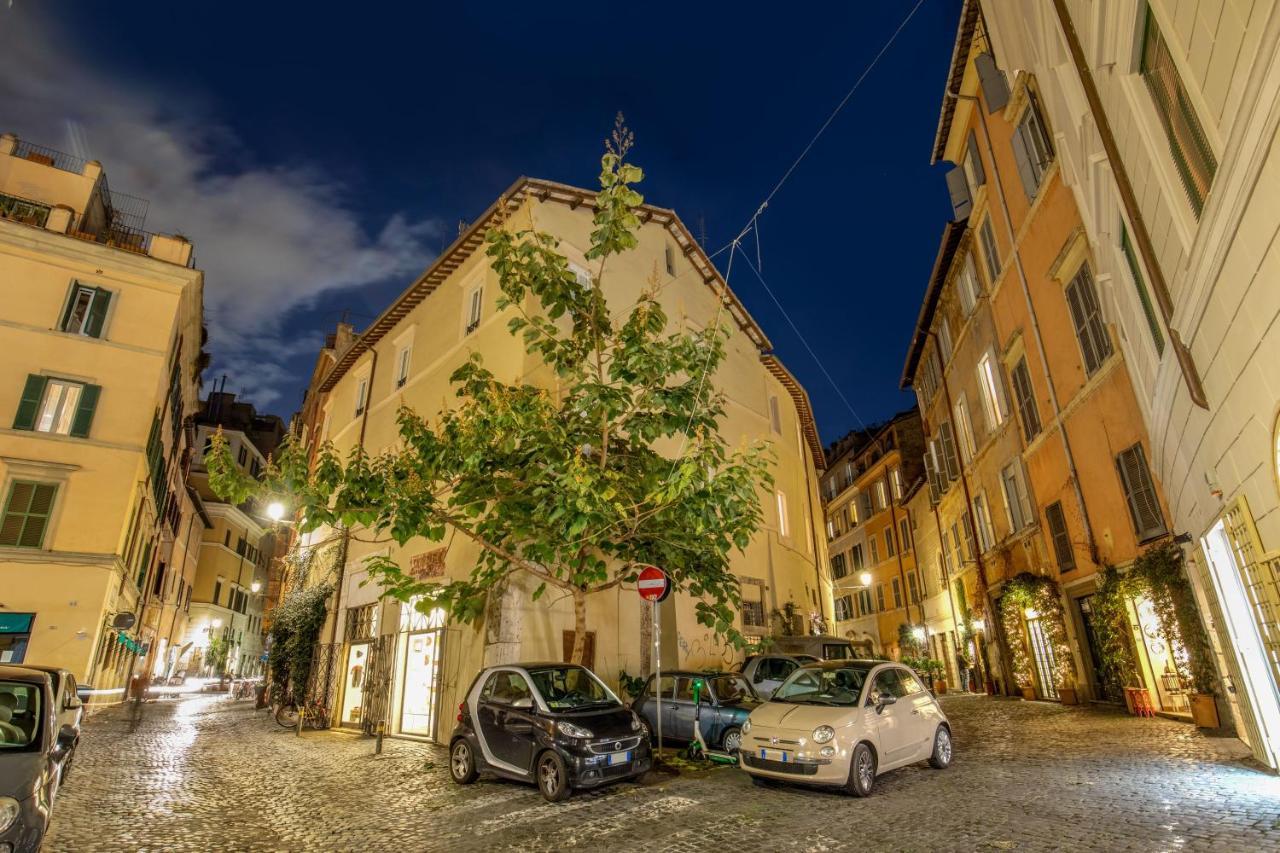 Cappellari Apartments - Campo De' Fiori Рим Екстер'єр фото