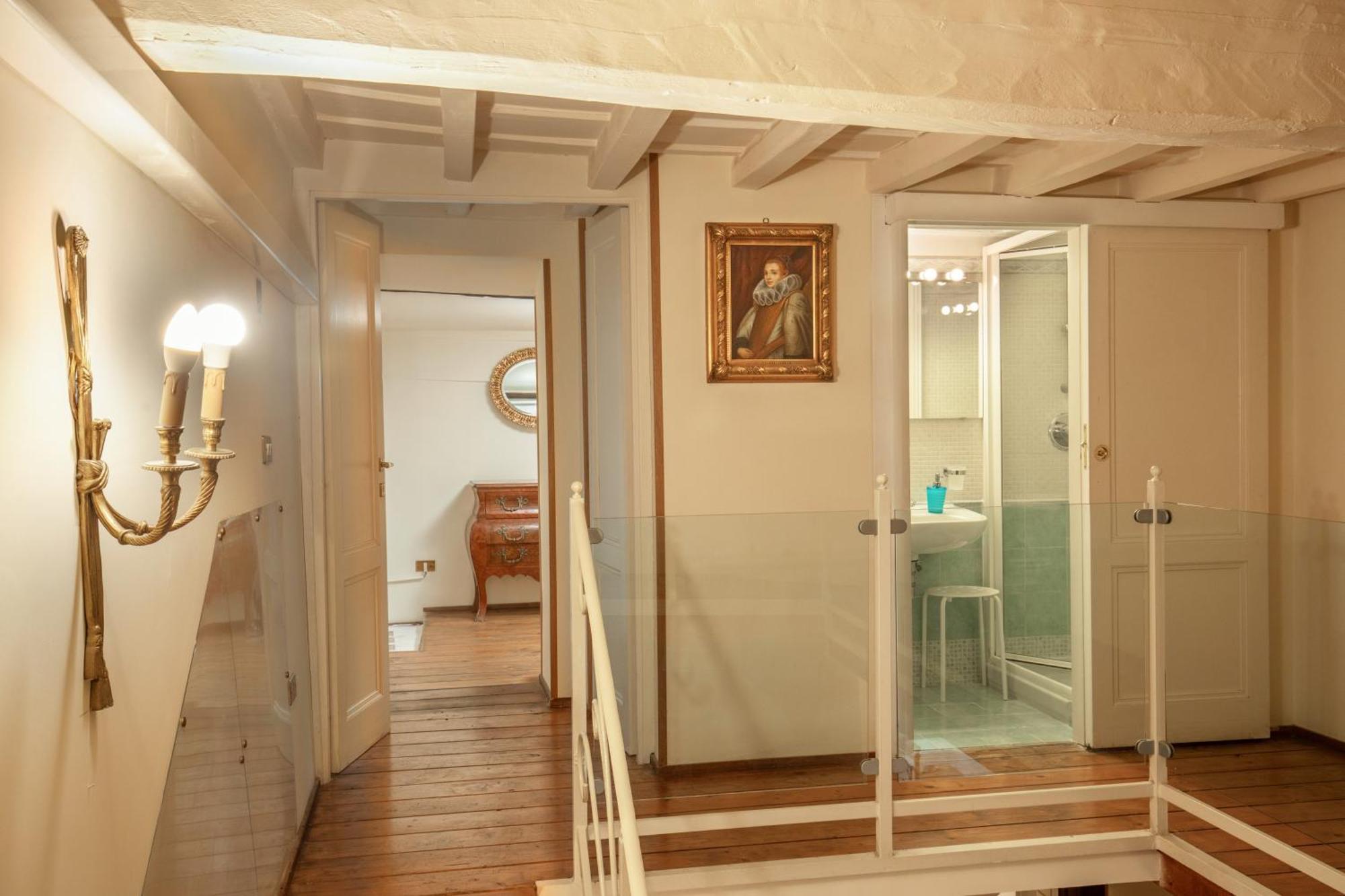 Cappellari Apartments - Campo De' Fiori Рим Екстер'єр фото